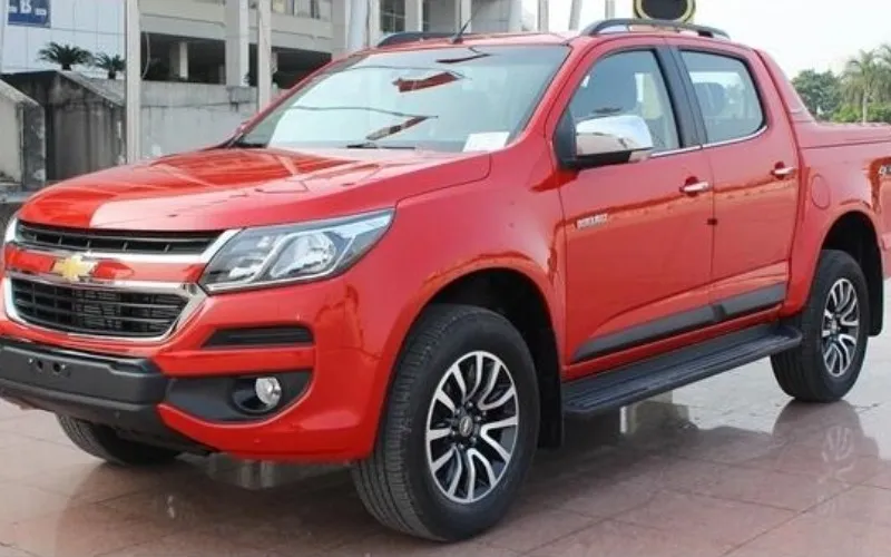 Vẻ ngoài cơ bắp, hầm hố của xe Chevrolet Colorado 7 chỗ, đối thủ mạnh mẽ trên thị trường bán tải