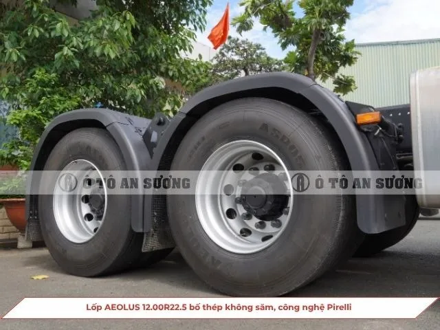 Hệ thống khung gầm và lốp xe AEOLUS 12.00R22.5 bố thép không săm vận hành bền bỉ trên mọi địa hình