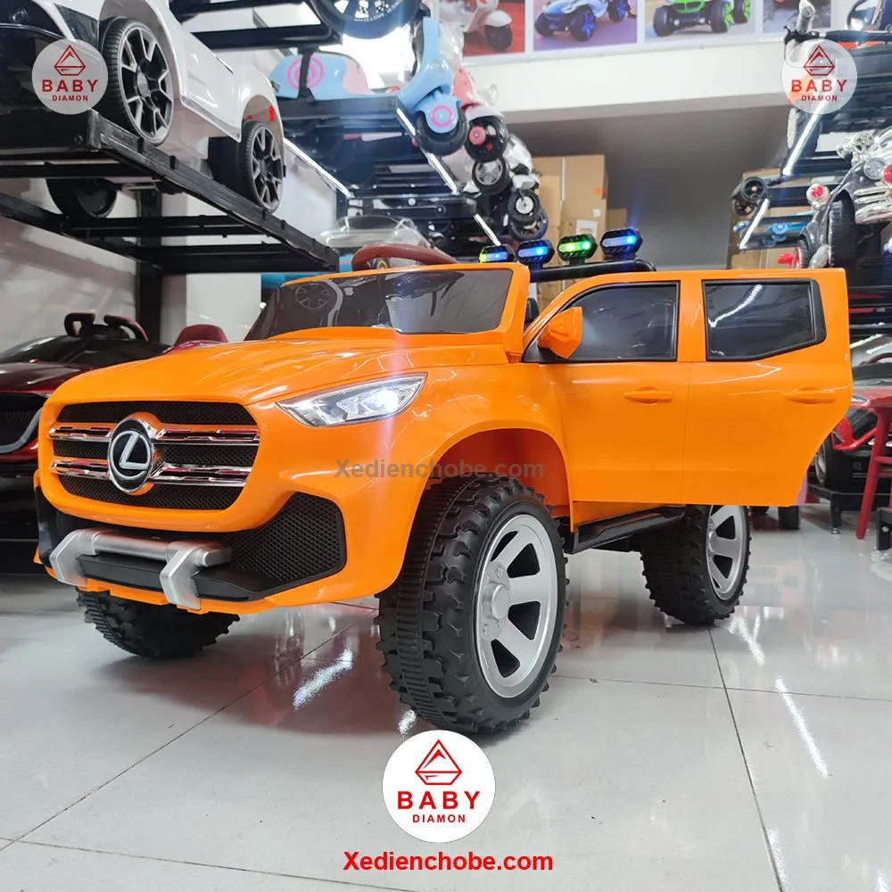 Góc nhìn tổng thể xe điện bán tải Mercedes ABM-3388 màu cam