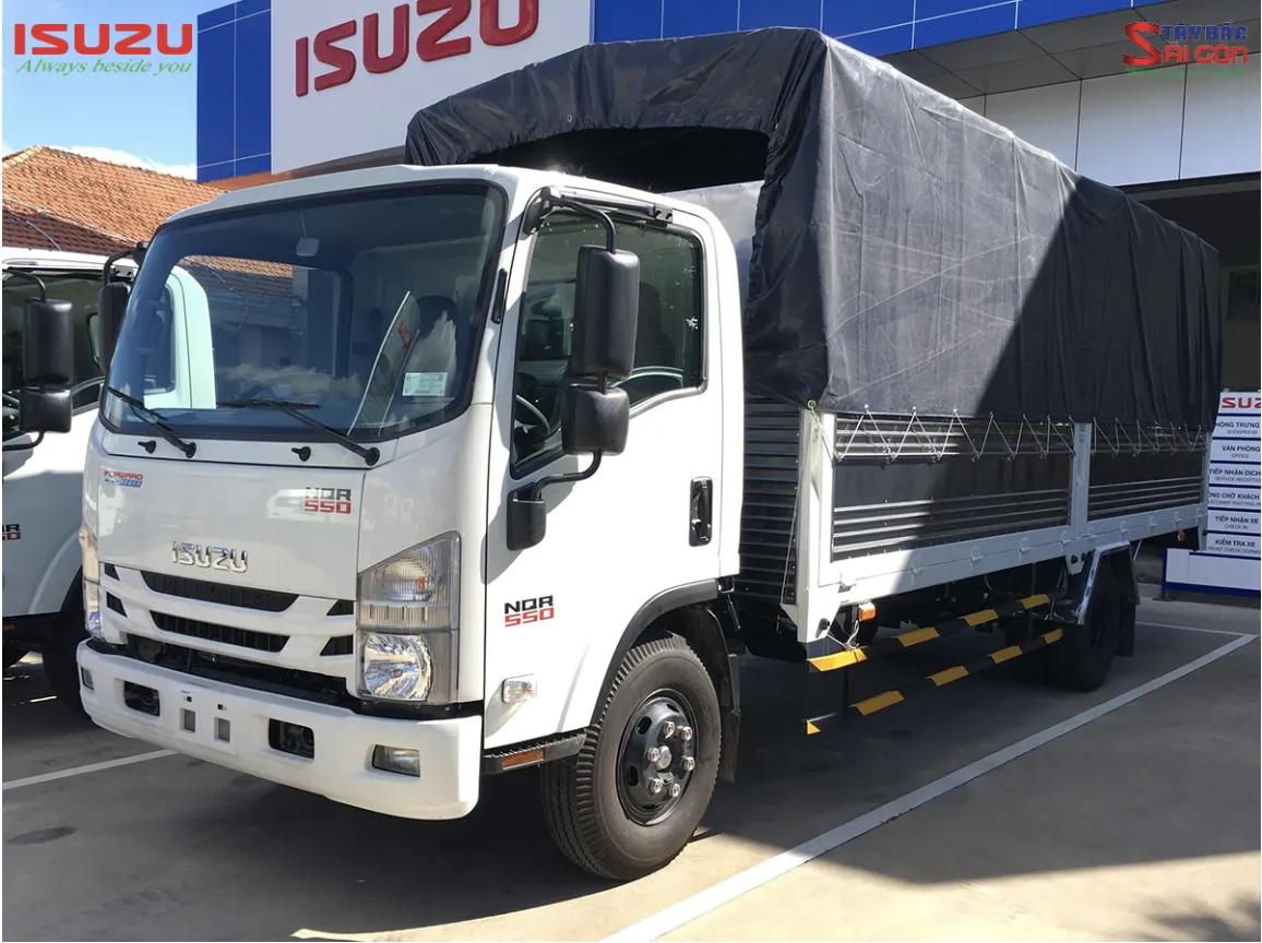 Xe tải Isuzu 5 tấn mui bạt