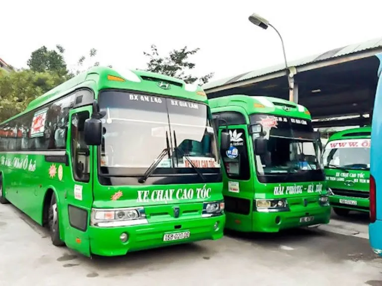 Xe Ô Hô màu xanh lá