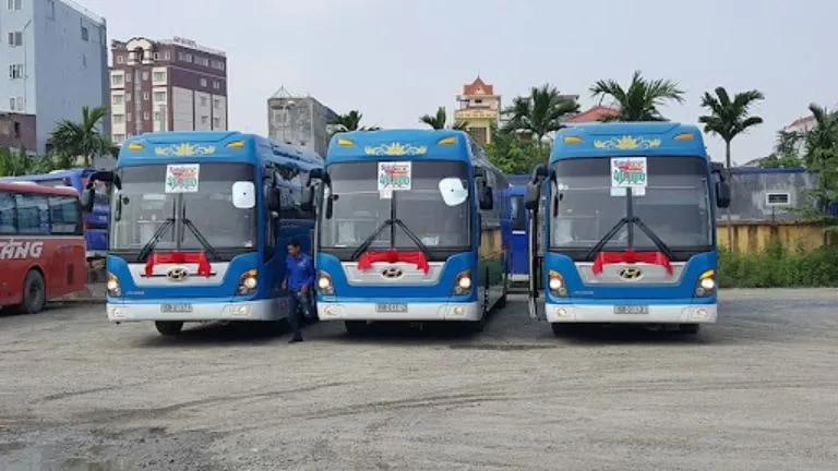 Xe Xuân Sơn nội thất gỗ