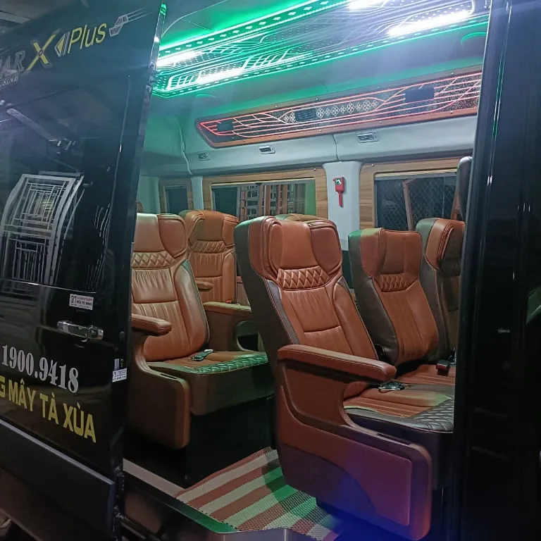 xe khách đi Tà Xùa