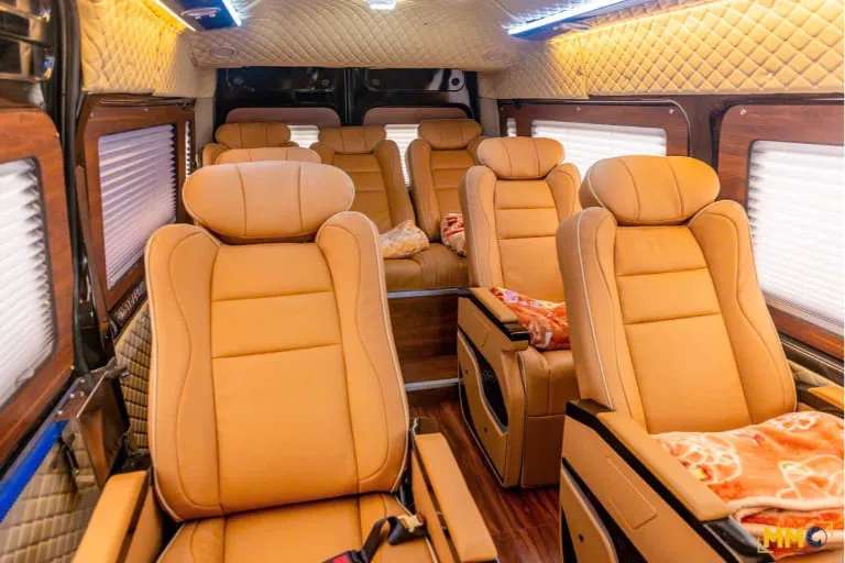 xe khách đi Tà Xùa