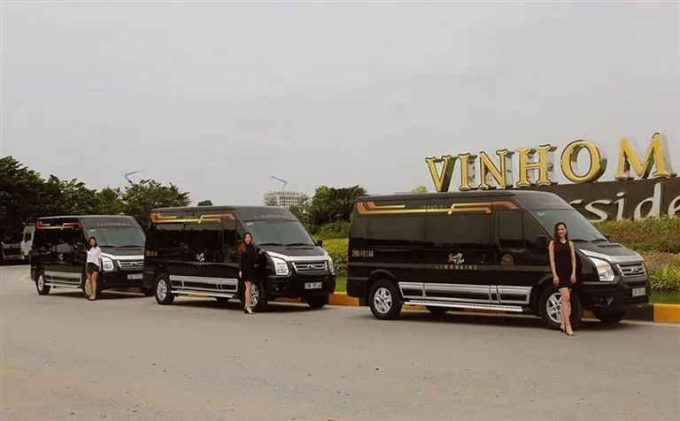 Luxury Van Limousine là hãng xe khách Hà Nội Văn Bàn chất lượng, chuyên phục vụ hành khách bằng các xe limousine cao cấp.