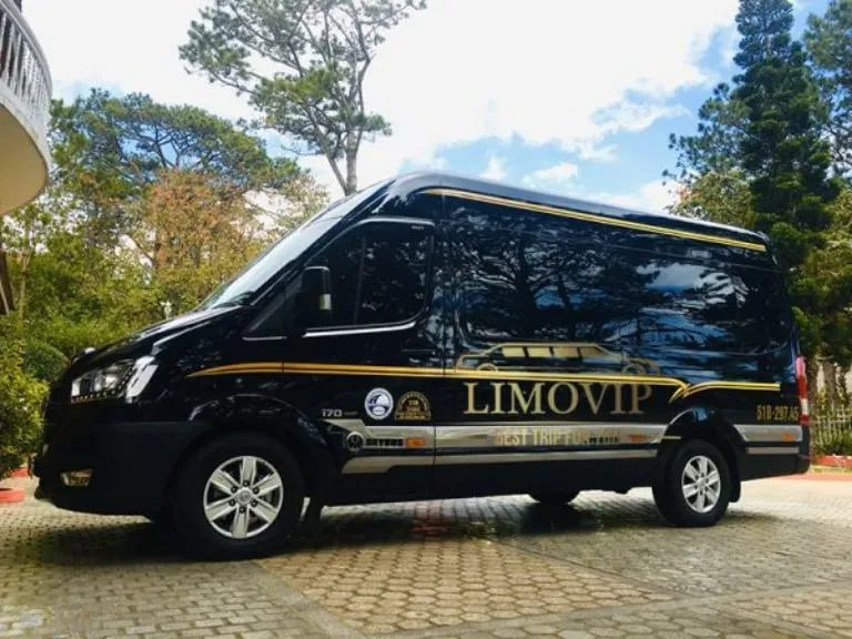 Xe Minh Hiếu Limousine là đơn vị trung chuyển hành khách từ sân bay Cát Bi
