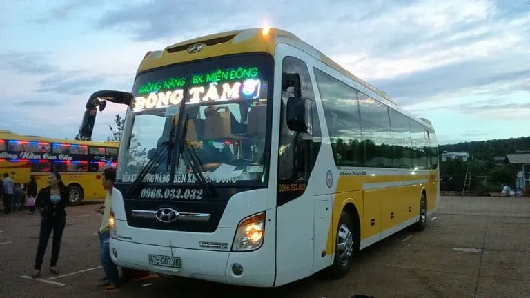 Xe khách Đồng Tâm