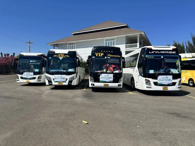 Nhà xe Xuân Trường