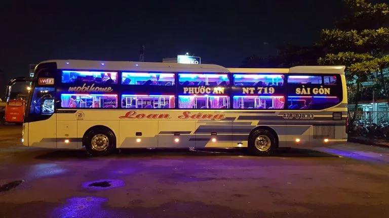 Nhà xe Hòa Tiến uy tín chất lượng