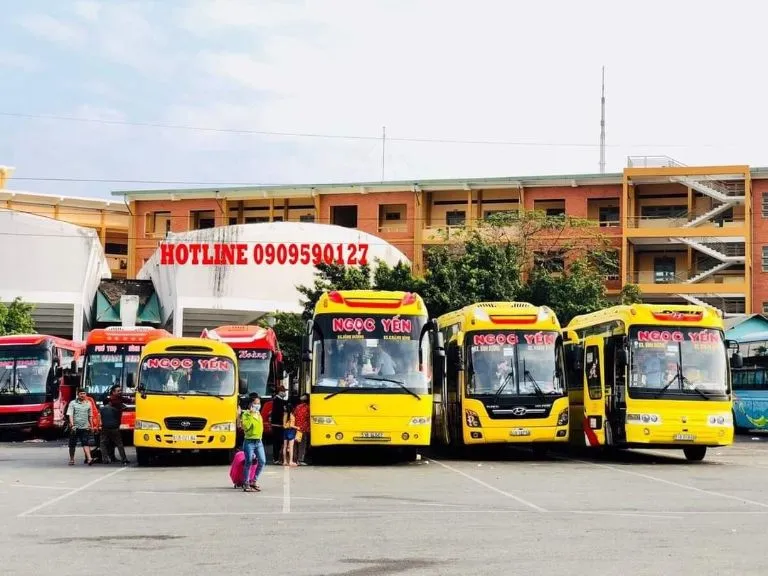 Nhà xe Đức Luận