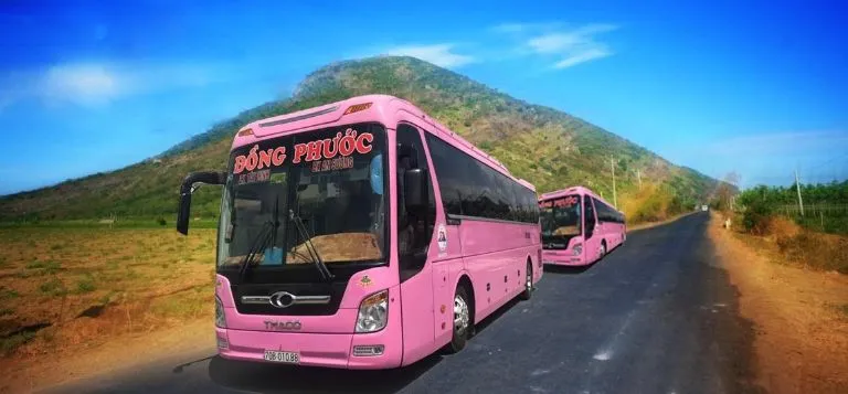 Xe khách chạy tuyến Sài Gòn - Tây Ninh