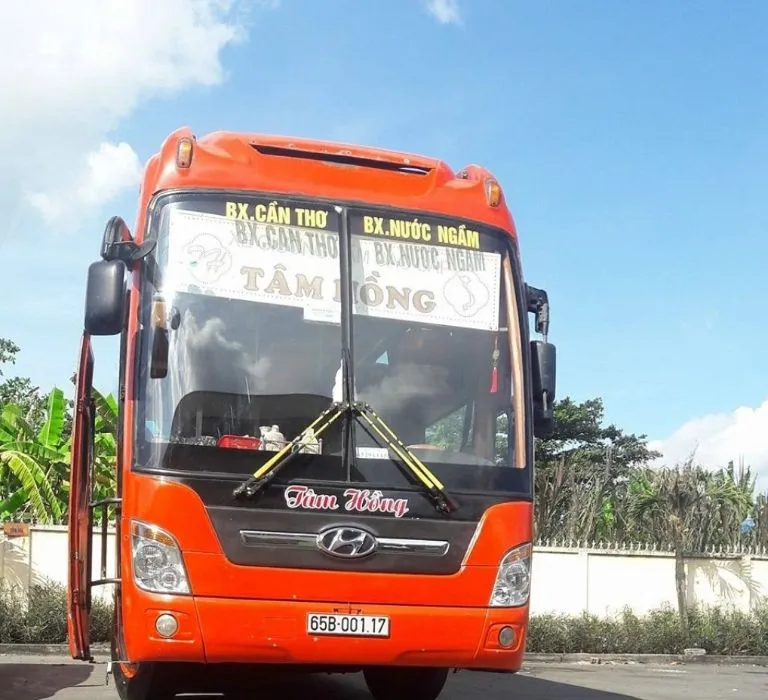 Xe khách Tâm Hồng