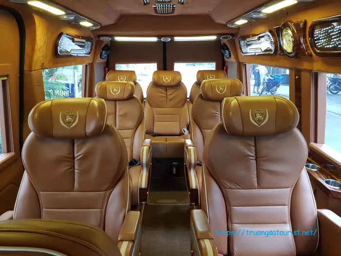 Nội thất xe limousine 9 ghế Đà Nẵng Huế với ghế da cao cấp