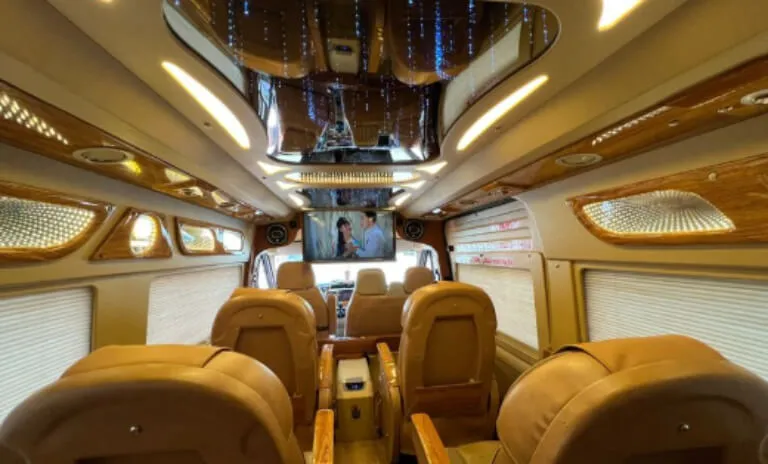 Tiện nghi trên xe Trần Tùng