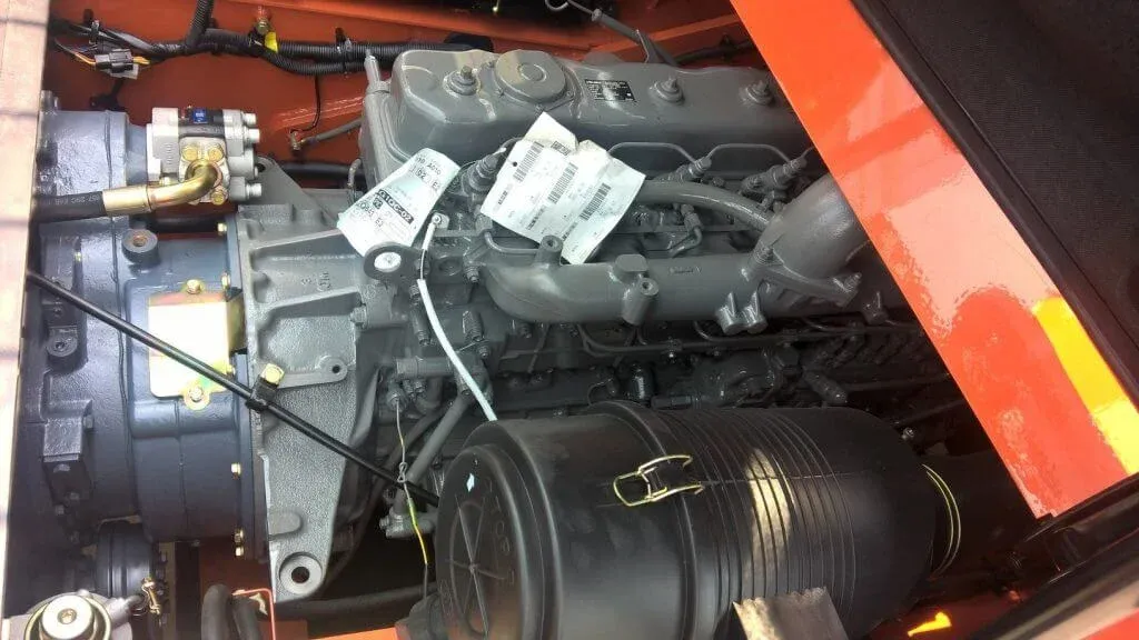 Động cơ Isuzu 6BG1 lắp trên xe nâng Heli