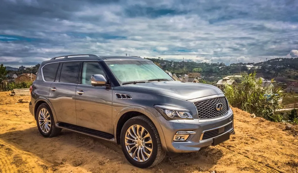 Infiniti QX80 - mẫu xe ô tô 8 chỗ tiện nghi và sang trọng