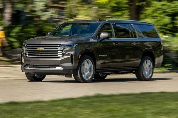 Chevrolet Suburban - mẫu xe ô tô 8 chỗ cỡ lớn với không gian siêu rộng