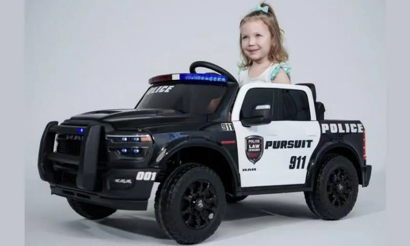 Xe ô tô điện trẻ em cảnh sát Mỹ 911 bản quyền RAM DLS-K03