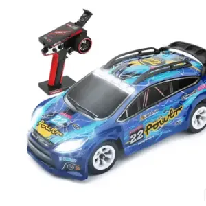 Cận cảnh bánh xe và hệ thống giảm sóc của xe ô tô điều khiển từ xa