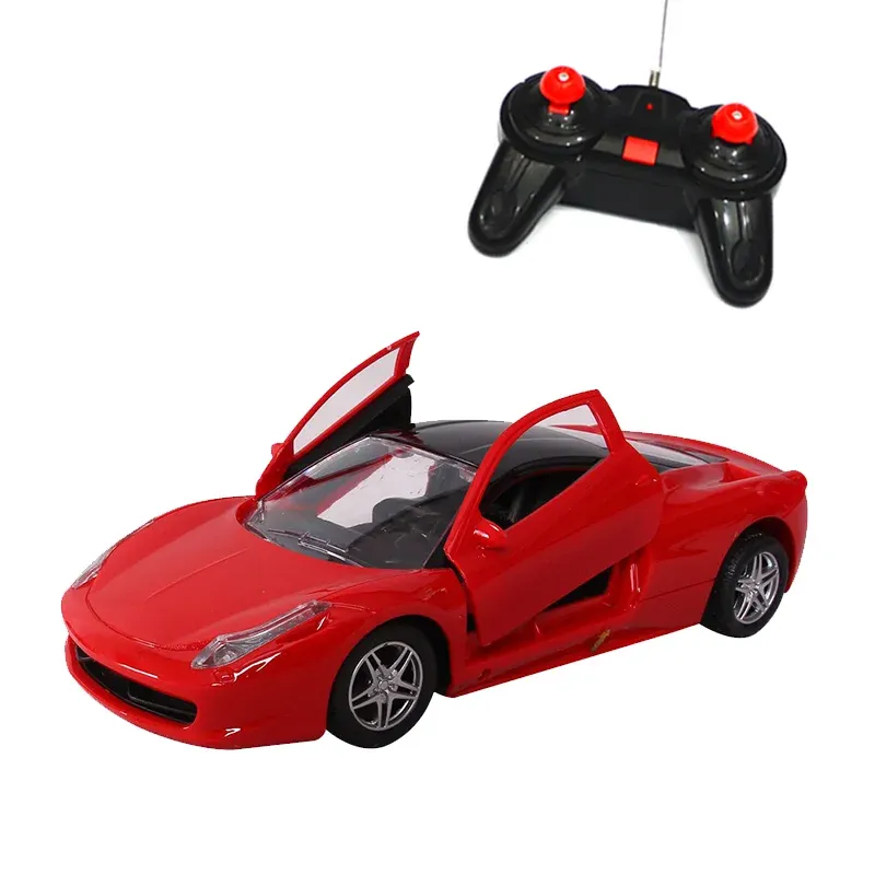 Cận cảnh chi tiết ngoại thất và bánh xe của mô hình xe ô tô điều khiển từ xa 3699-AR11