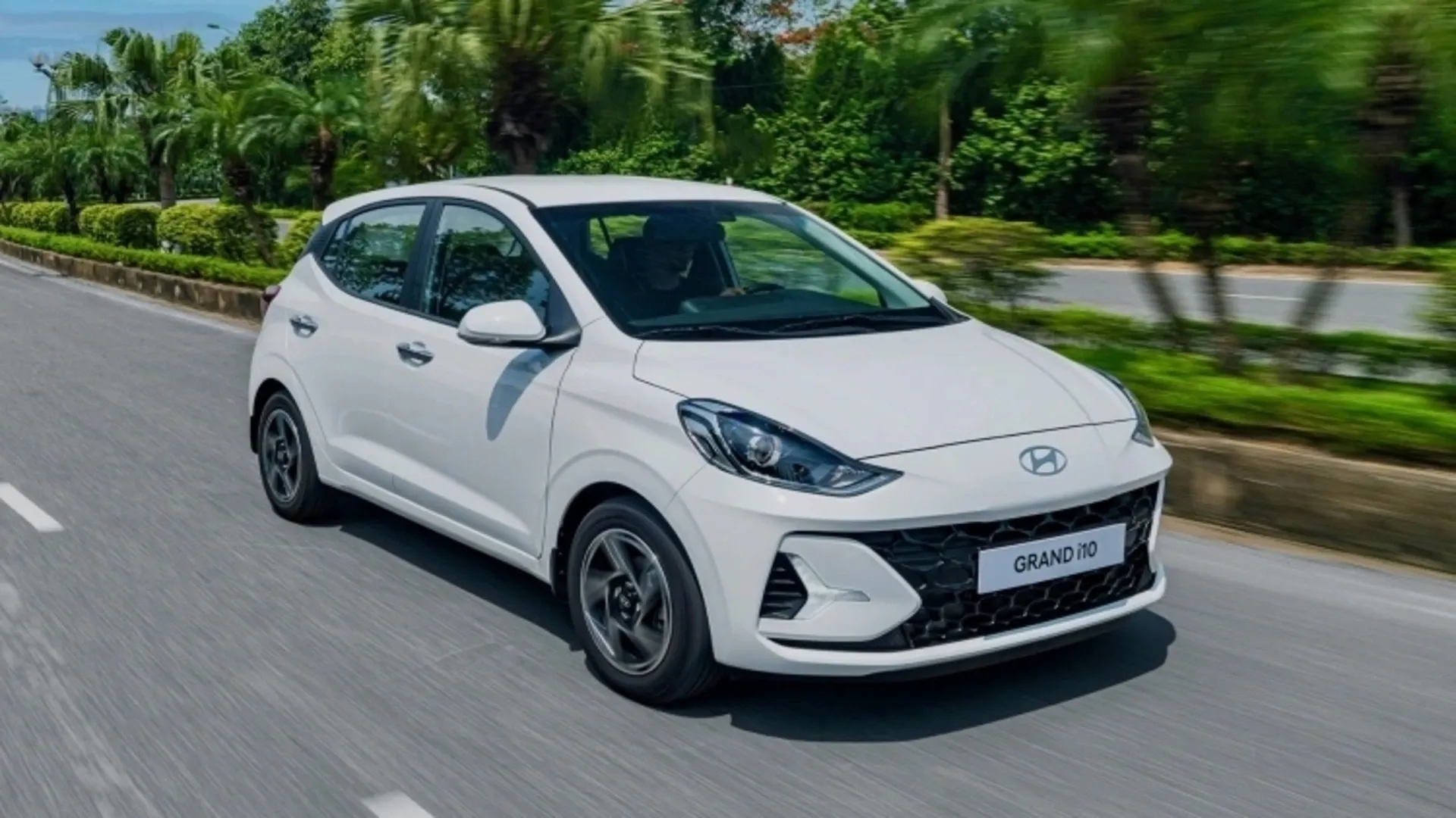 Hyundai Grand i10, mẫu hatchback phổ biến trong phân khúc xe ô tô nhỏ cho nữ