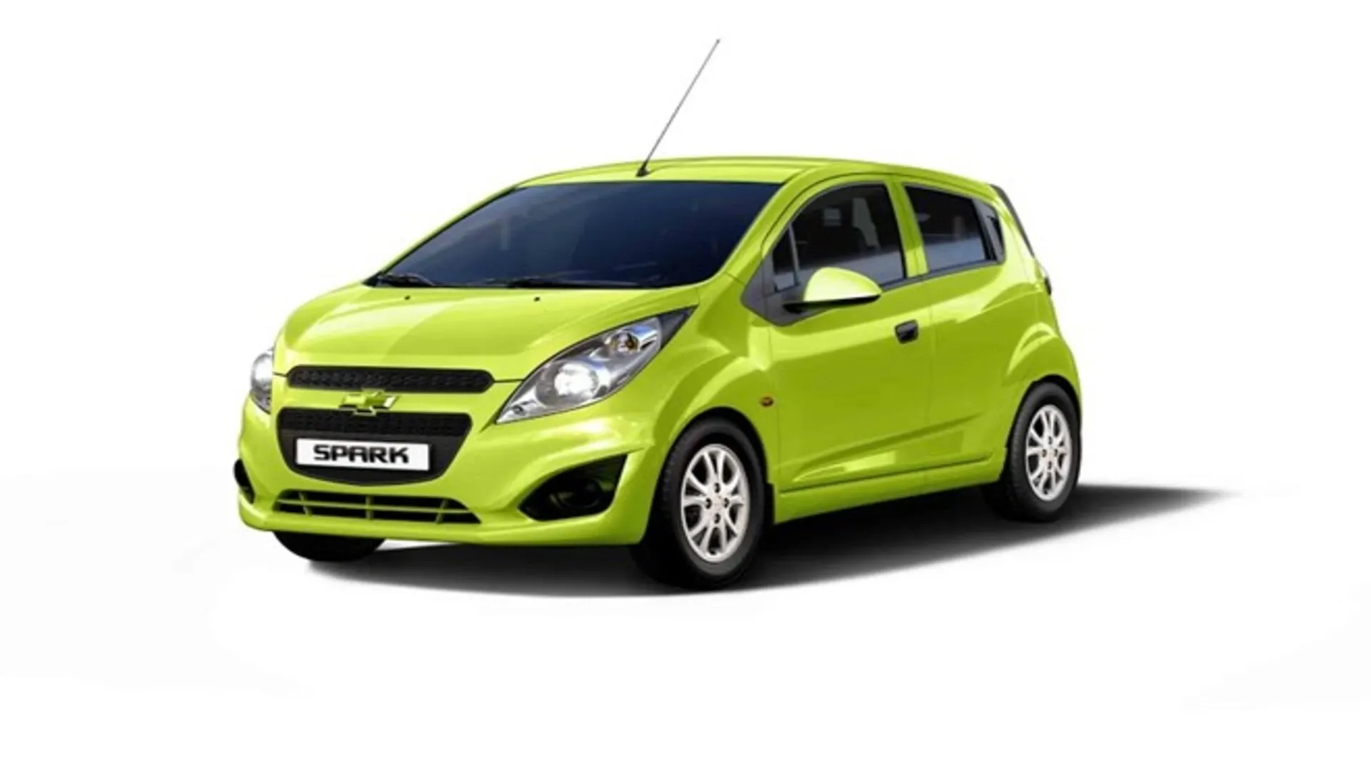 Chevrolet Spark, một trong những mẫu xe ô tô nhỏ cho nữ giá phải chăng, dễ sử dụng