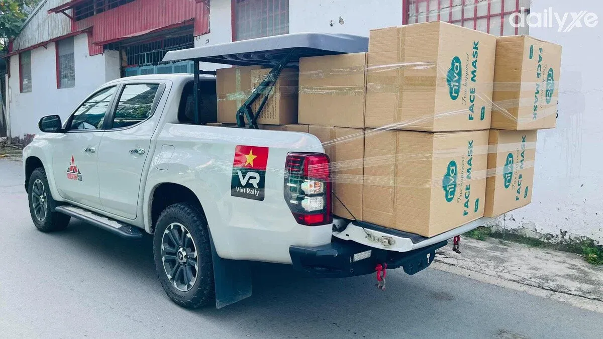 Xe bán tải nhỏ nhất chở hàng cồng kềnh trong khu vực đô thị