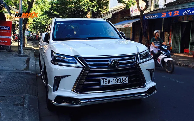 Xe sang biển số Huế