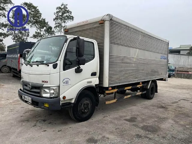 xe tải 2 tấn cũ Hino 300
