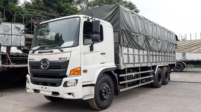 Xe tải Hino 15 tấn 3 chân