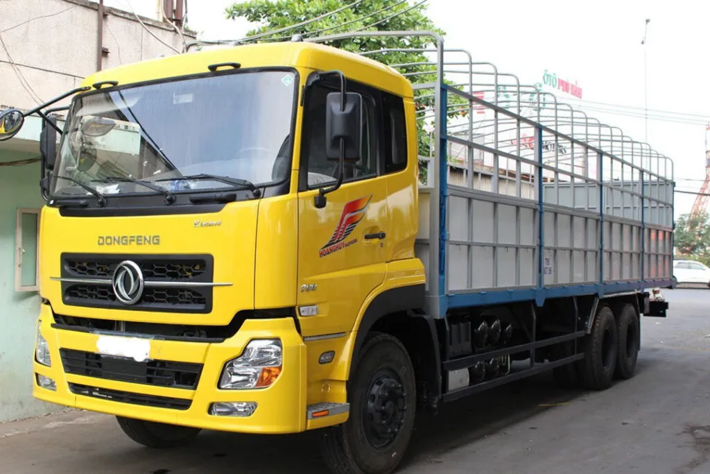 Xe tải 3 chân Dongfeng C260, minh họa cho dòng xe bán tải bán chạy