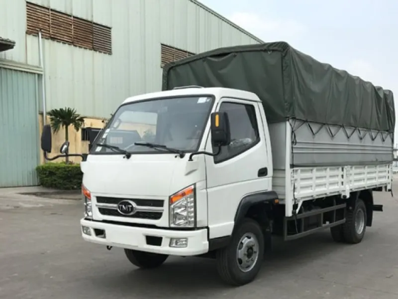 Xe tải được chở hàng dài bao nhiêu? Cập nhật quy định mới nhất