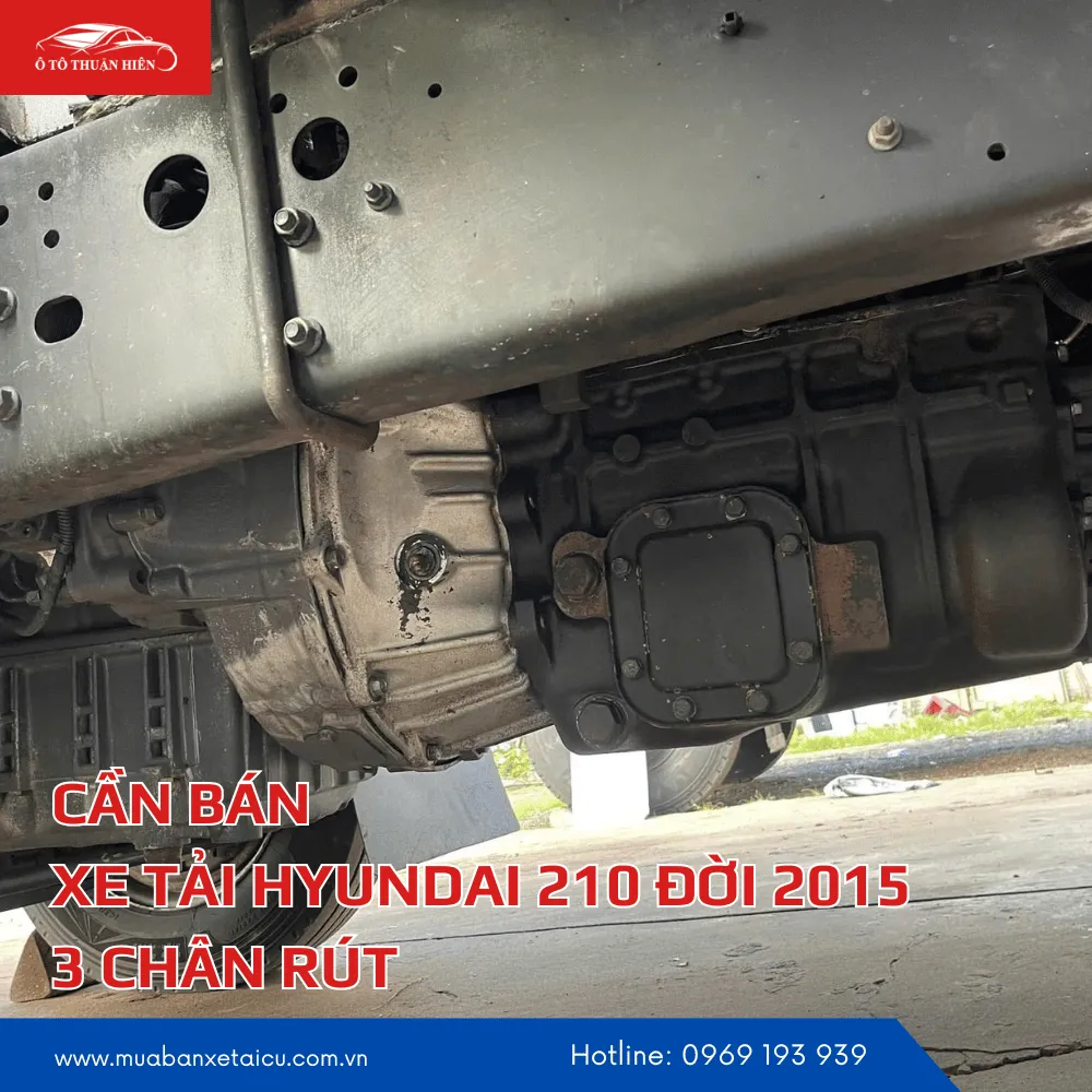 Khoang máy và động cơ D6GA của xe tải Hyundai 210 đời 2015