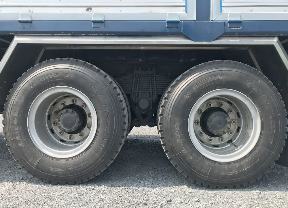 xe tải Chenglong 4 chân