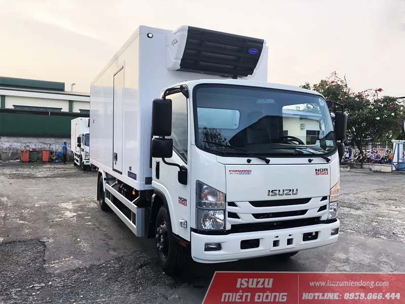 xe tải isuzu 4.9 tấn nqr 550 thùng đông lạnh chất lượng cao