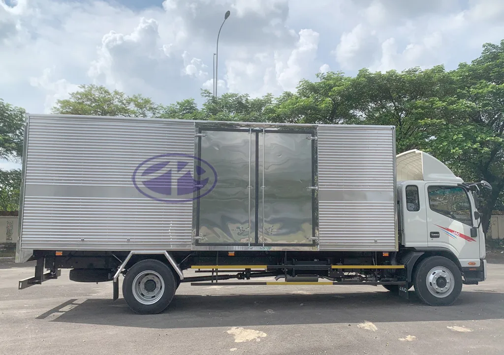 Phiên bản xe tải JAC N900 Plus thùng kín inox cao cấp