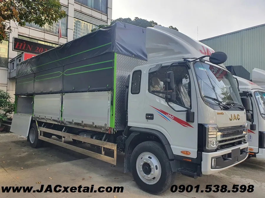 Xe tải JAC N900 E5 - Thùng mui bạt Bửng Nhôm