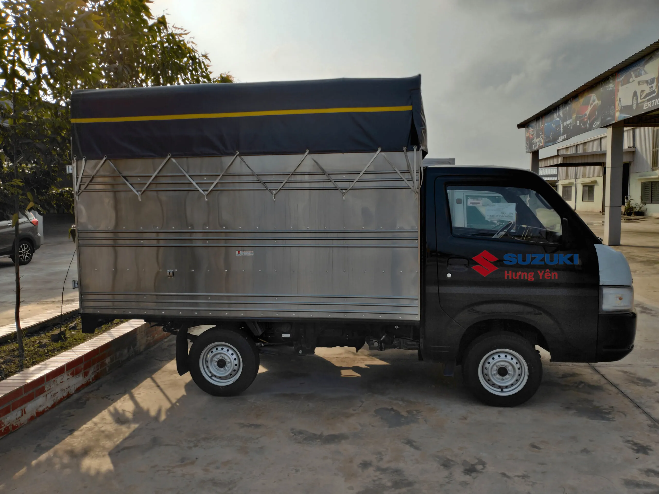 Suzuki thùng dài