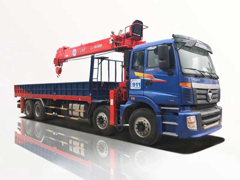 Xe tải Thaco Auman C300B 4 chân gắn cẩu Atom 12 tấn hiện đại