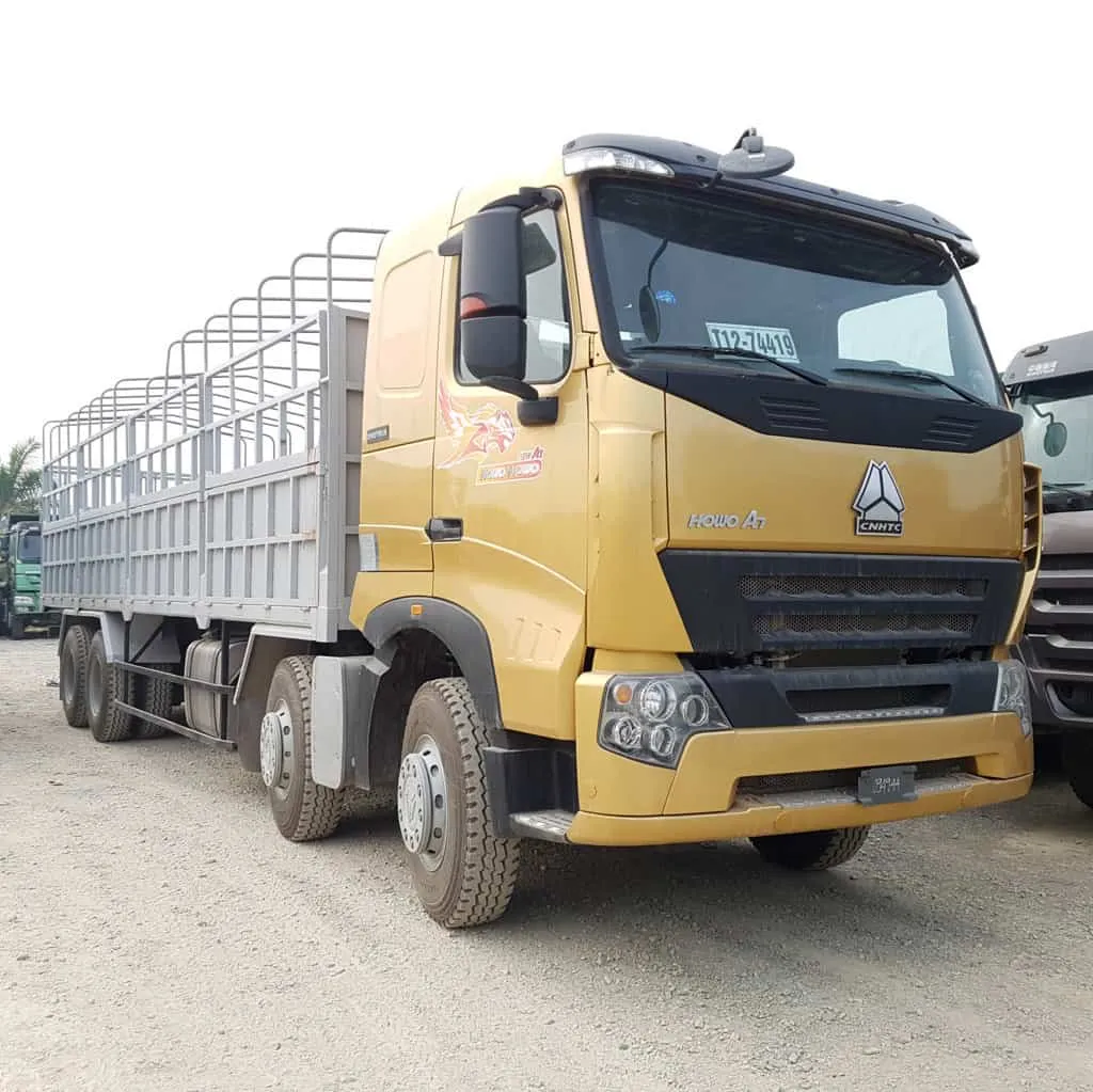 xe tai thung howo a7 4 chan 11
