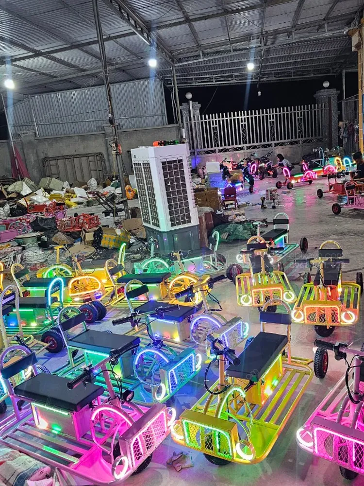 Hệ thống sạc và cổng kết nối của xe điện khu vui chơi