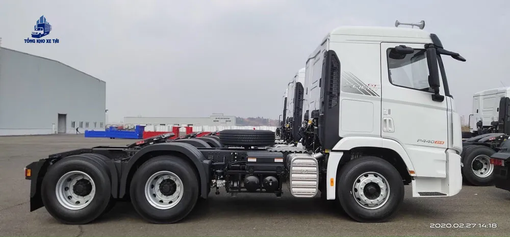 Khung gầm chắc chắn của xe đầu kéo Hyundai Xcient GT nhập khẩu