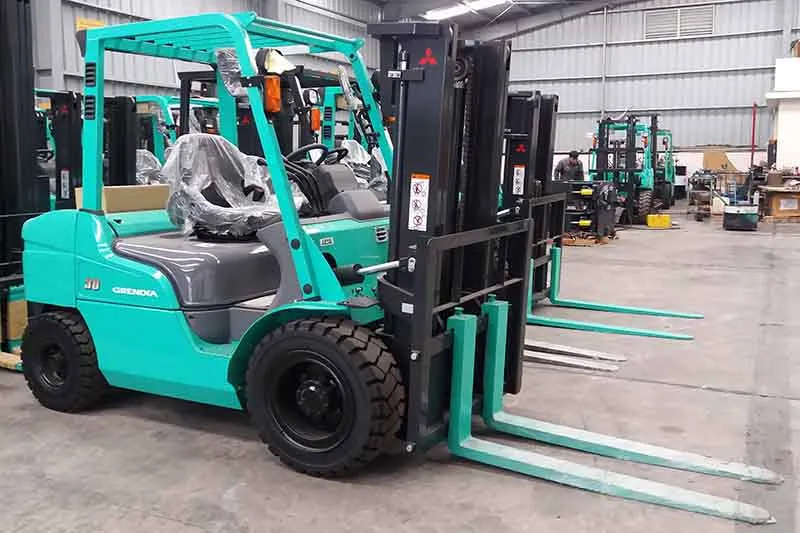 Xe nâng dầu Mitsubishi 3 tấn nhập khẩu nguyên chiếc từ Nhật Bản