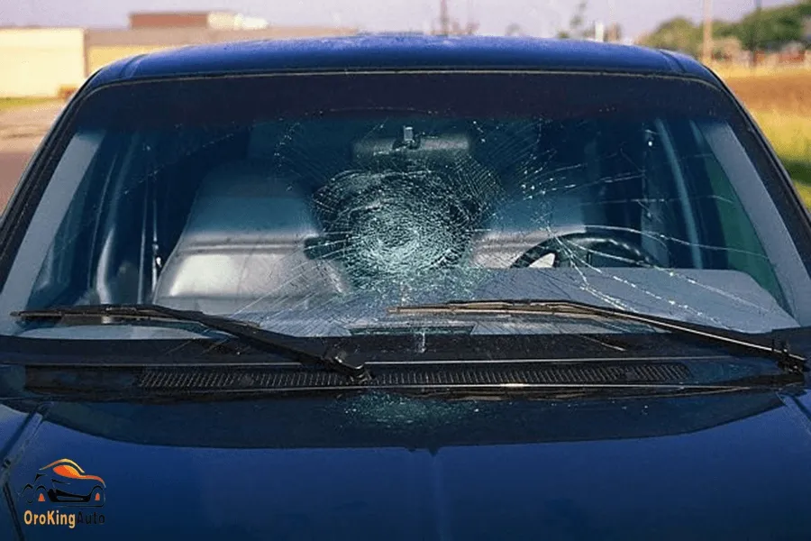 Xử lý kính xe ô tô bị nứt