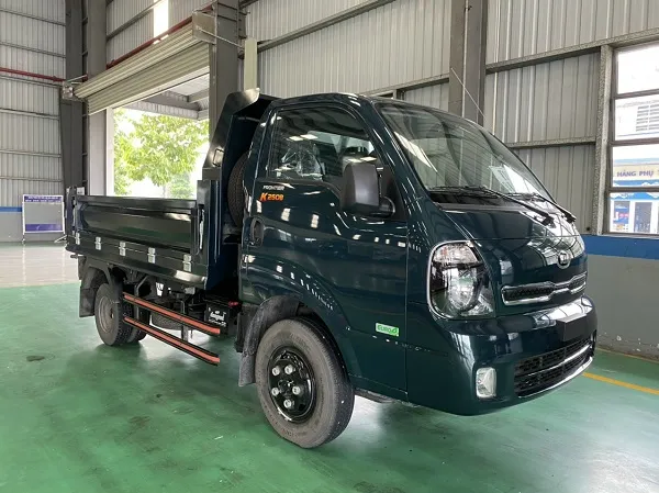 Kia K250 thùng đông lạnh Composite với máy lạnh Hwasung Thermo