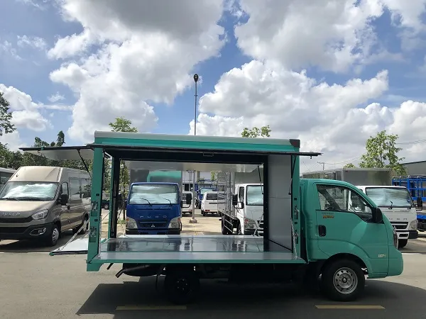 Xe tải Kia thùng kín bán hàng lưu động