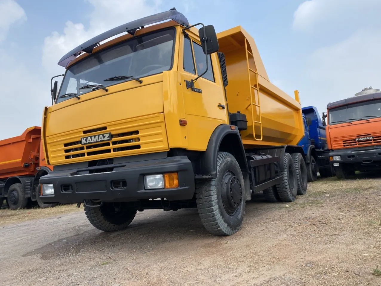 Xe Ben KAMAZ 65115 (6x4) 10m3