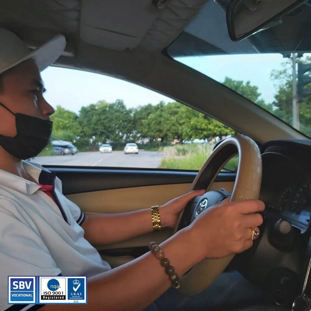 Sơ đồ so sánh quyền hạn của bằng lái xe B1 và B2