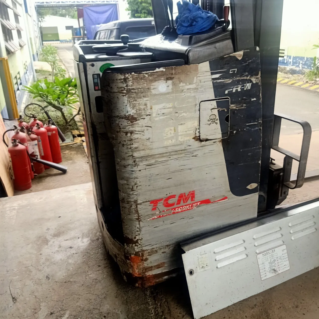 Kiểm tra xe nâng điện bị lỗi không nâng hạ