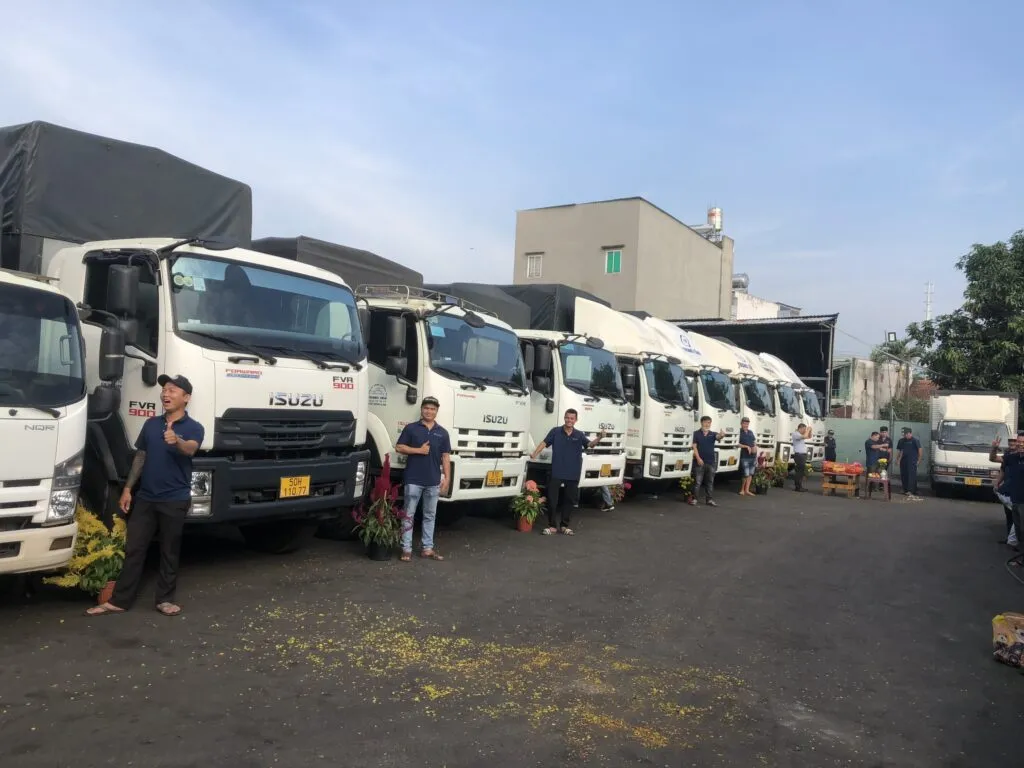 Kho bãi rộng rãi